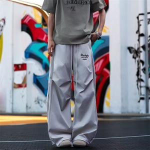 美式街头复古速干伞兵休闲裤男夏季2025新款宽松直筒褶皱阔腿长裤图片