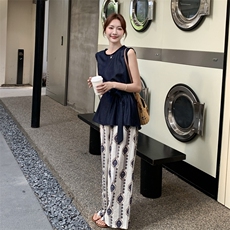 休闲气质减龄背心碎花阔腿裤套装女夏2025新款又酷又飒穿搭两件套，女装套装/套裙，1C130
