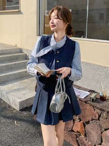蓝色小香风三件套女士2025秋季新款高级感马甲气质衬衫百褶裙套装图片