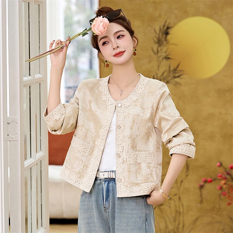 小香风外套女2025开春新款高级感超火洋气新中式短款白色蕾丝上衣,女装短外套,布芭啦