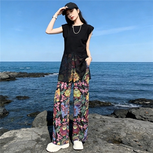 盐系穿搭休闲时尚套装女夏款开叉设计黑色网纱拼接短袖长裤两件套图片