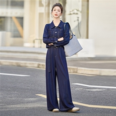 2025年秋季时尚牛仔三件套，女装套装/套裙，红依一坊