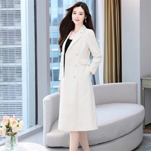 2023年时尚简约大方气质优雅双排扣中长款风衣，女装风衣，时尚俏佳人