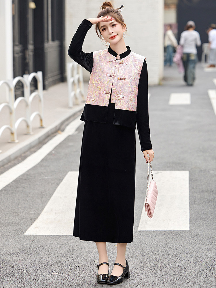 新中式连衣裙女2025春季新款今年流行国风马甲丝绒裙子两件套套装,女装套装/套裙,流量+