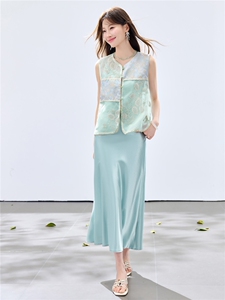 夏季新款现货！2026新中式拼接款重工刺绣马甲+珍珠吊带裙套装女图片