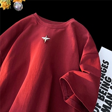 酒红色