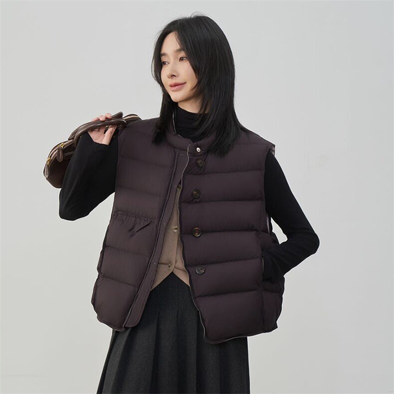 现货2025年新款冬季90白鸭绒马甲,女装马甲,阳光伊恋