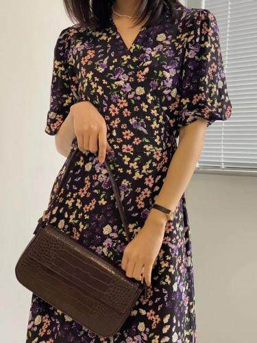 复古控-紫色花连衣裙，女装连衣裙，LUCY