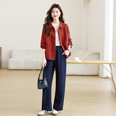 桔色+藏青裤