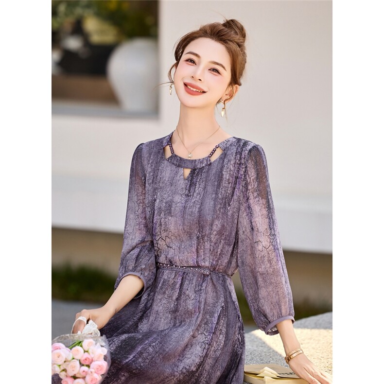 紫色连衣裙女夏2025新款高级感法式气质收腰显瘦减龄绝美漂亮裙子，女装连衣裙，多彩
