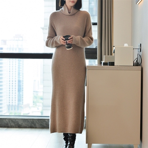 女士秋季新款时尚修身显瘦自由领抽条羊毛长裙图片