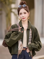 现货。2026年新款水洗聚氨酯革面料时尚潮机车丝巾短款皮衣，女装皮衣，艾仟回(原伊仟回)