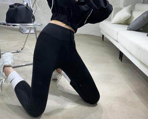 2??0??2??1??春款全面煥新??，女装，AMG