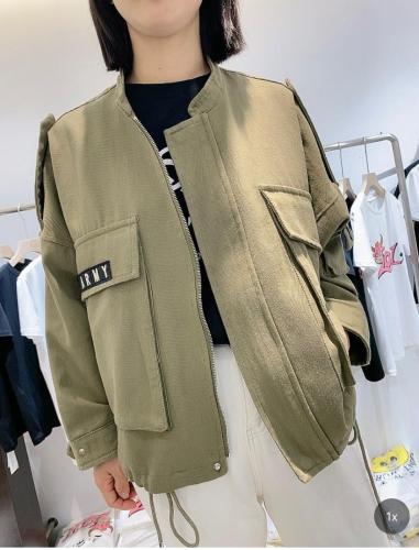 DG862早春新款字母贴标口袋宽松显瘦短款外套,女装,L·H·X