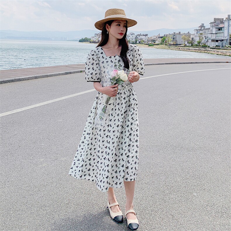 2023年夏季新款法式复古气质方领高腰宽松显瘦碎花连衣裙长裙子女图片