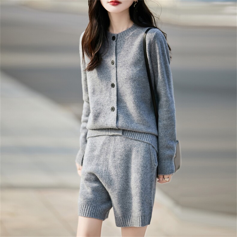 2025百搭时尚简约软糯舒适开衫长袖纽扣套装，女装羊毛衫，哲奥羊绒