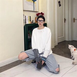 男圆领长袖宽松T恤T02P48图片