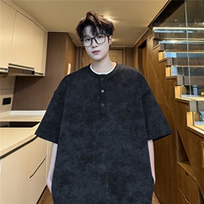 黑色