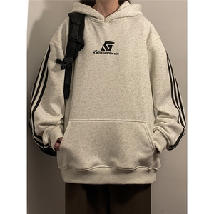 中性风连帽刺绣LOGO字母设计袖子三杠织带卫衣男WY77737P58控78,男生发型搭配正装图片