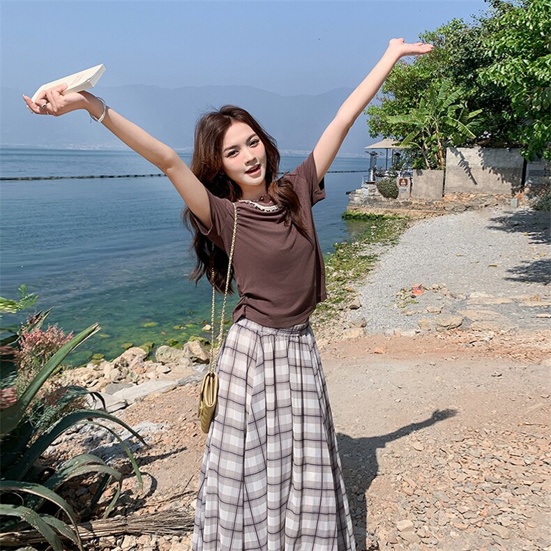 蕾丝拼接短袖t恤套装裙女夏新款设计感不规则格子半身裙两件套,女装套装/套裙,浙宝305