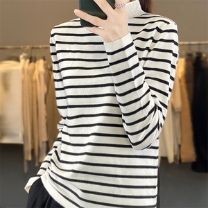 秋季修身显瘦百搭女包芯纱条纹半高领针织衫图片