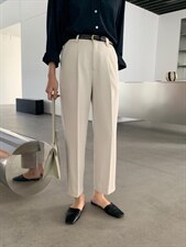 2203款、高腰后半松紧设计对腰间包容性更大，其它，炽元素