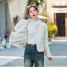 【bao款现货】2024新款冬装新中式外套水貂毛拼接羽绒服白鸭绒，女装羽绒服，雅静靓衣