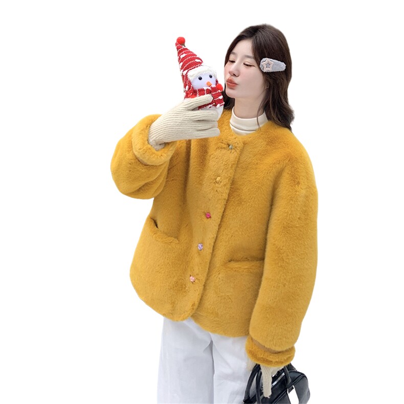 新款冬装皮毛一体短外套2C092-8758-P185-K268,女装皮草,2C092