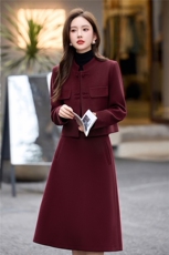 2025年冬季高端小香风气质两件套装裙减龄穿搭套裙，女装套装/套裙，伊航服饰