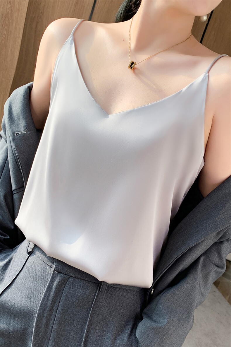 真丝吊带背心女内搭西装白色黑色打底缎面桑蚕丝上衣小夏季v领,女装背心吊带,朝贺羊绒
