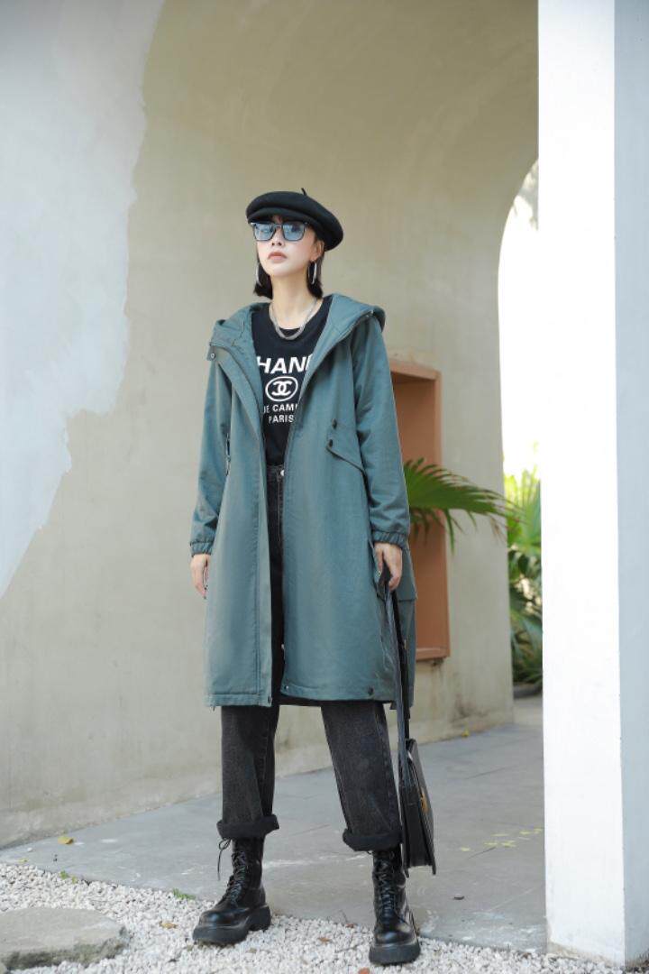 【现货】新款秋冬款重磅高级感爆棚纯中长款风衣外套，女装风衣，得瑟空间