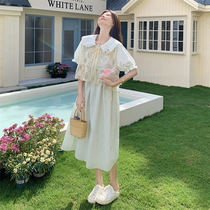 甜美风穿搭娃娃领泡泡袖连衣裙配蕾丝马甲女夏超火好看长裙子套装图片
