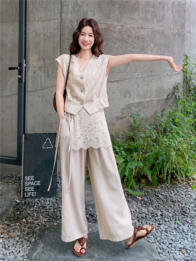 2026夏季新款轻熟老钱风V领马甲蕾丝拼接阔腿裤两件套套装,女装套装/套裙,冬木谷雨