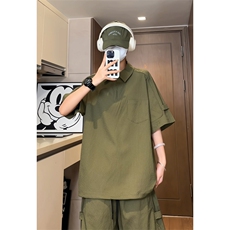 军绿色