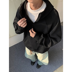 黑色