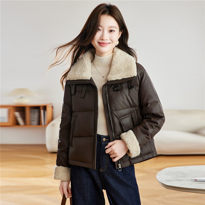 时尚羊羔毛翻领PU皮短款羽绒服女2025冬季新款宽松保暖白鸭绒外套,女装羽绒服,沐七七