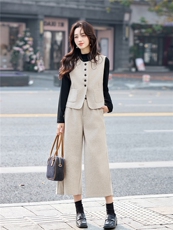 韩系高级感呢料马甲+针织打底套装女2026春装新款三件套裙裤，女装套装/套裙，涵墨