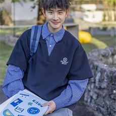 藏蓝色
