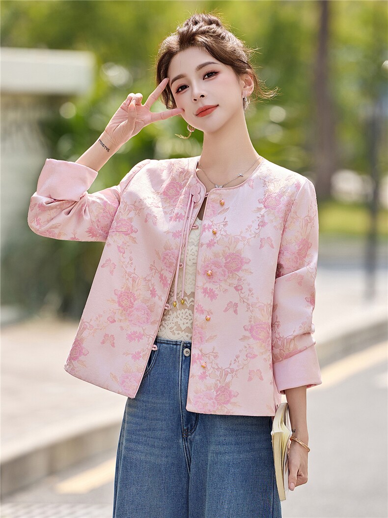 现货现货2026年春季新中式提花盘扣外套,女装短外套,艾仟回(原伊仟回)