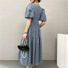 2022年夏季新款水洗牛仔镂空刺绣修身显瘦连衣裙，女装连衣裙，序儿