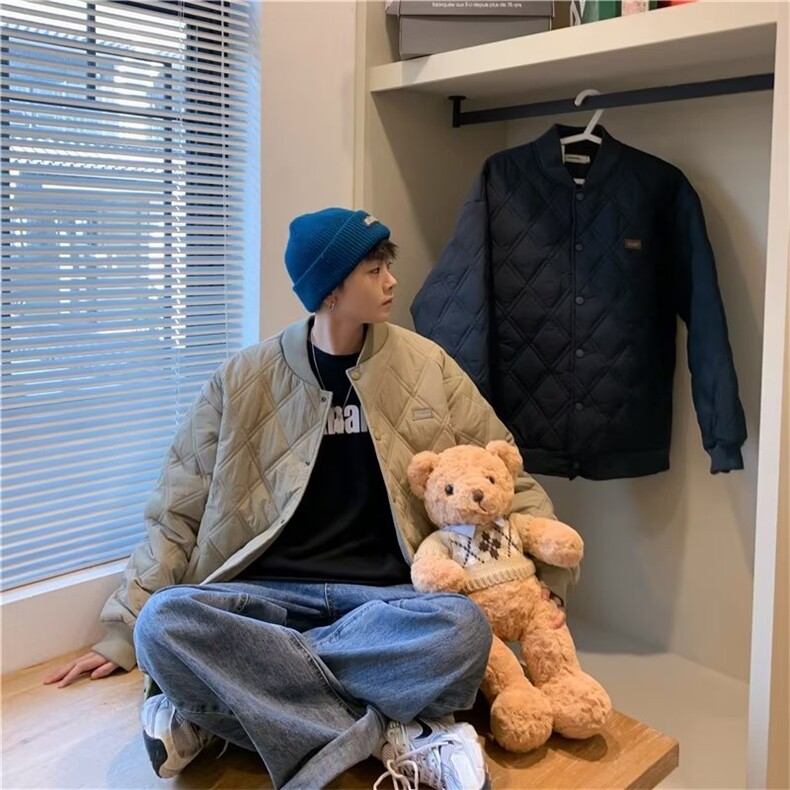新款潮棒球领ins简约青春流行文艺标准慵懒印花百搭棉衣男图片