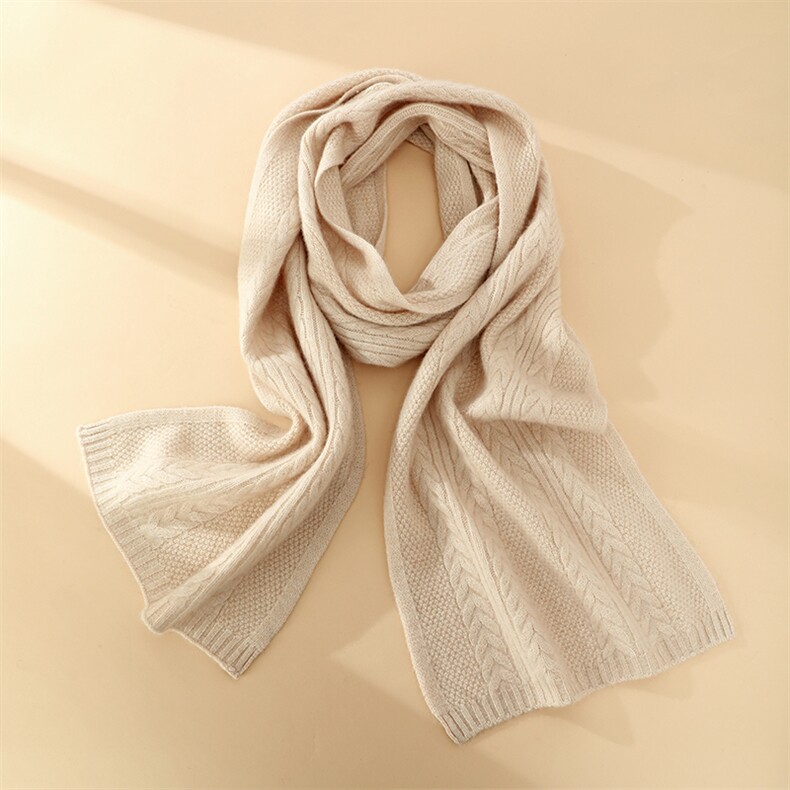 秋冬季羊绒简约休闲百搭时尚七针绞花针围巾，围巾，云暖羊山羊绒