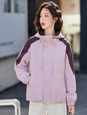 （现货）连帽拼接撞色外套女休闲时尚小个子百搭风衣，女装短外套，韩蔻秀