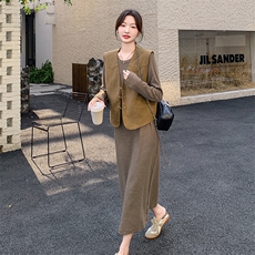 韩系马甲条纹连衣裙套装连衣裙女2025年秋季新款盐系减龄两件套潮，女装套装/套裙，维壹