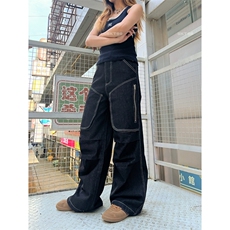 黑色