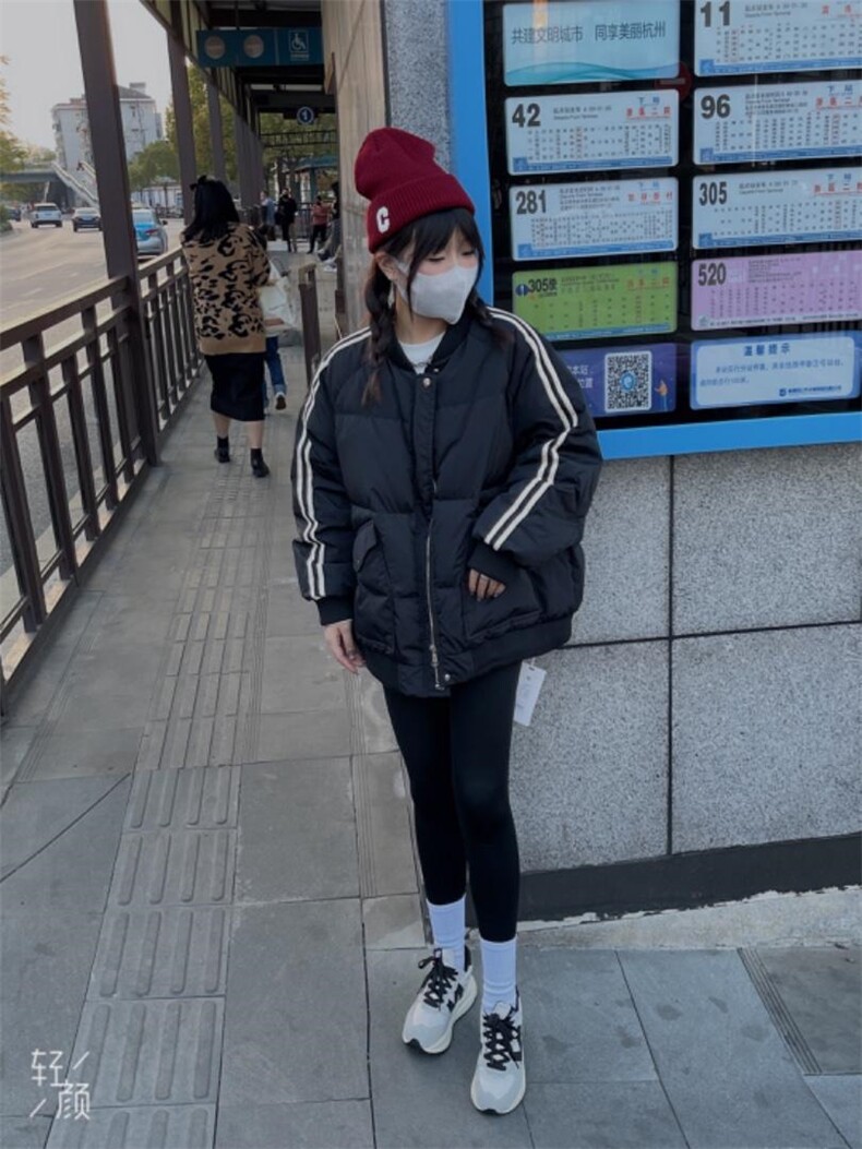 韩版情侣款羽绒服，女装羽绒服，玩美