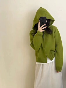短款连帽开衫女春秋新款宽松外穿长袖套头毛衣外套图片