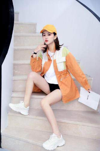 2021春款撞色风衣外套，女装风衣，红雀纺