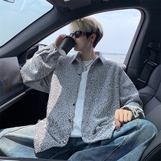 米白色