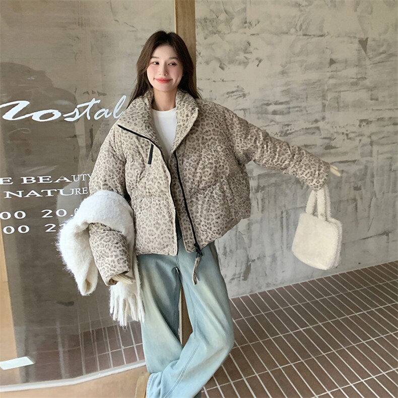 高级感轻熟风豹纹羽绒服女短款2025冬季气质设计感90绒立领面包服,女装羽绒服,2C110